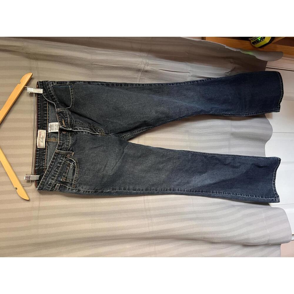 Levi's Signature Women's Boot‎ Cut Jeans